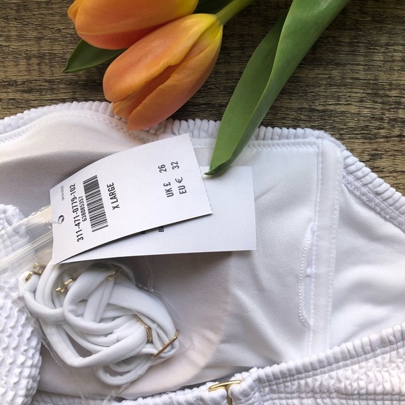 NEW Hollister white bikini top only XL strapless bohemian wedding - Picture 6 of 8